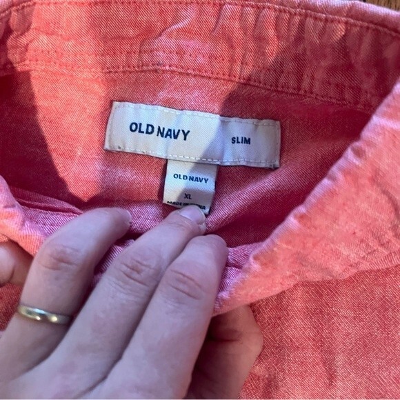 Old Navy Slim-Fit Everyday Short-Sleeve Linen-Blend Shirt in Apple Guava Size XL - Picture 4 of 7